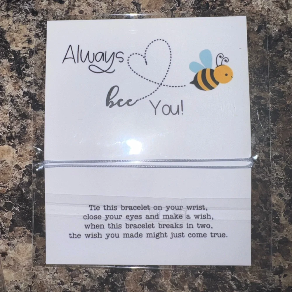 $2 🐝MAKE A WISH CARD BRACELET🐝NEW🐝 $2 WITH ANY $10 ORDER OR MORE - Picture 4 of 5
